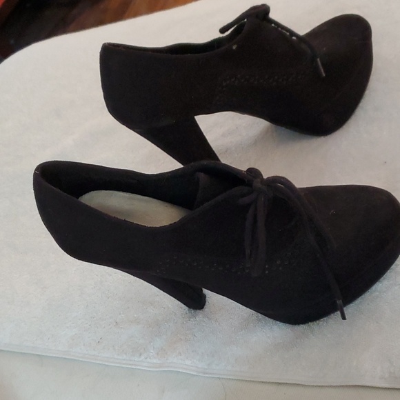 Fioni black faux suede fetish lace up Oxfords - Picture 3 of 6